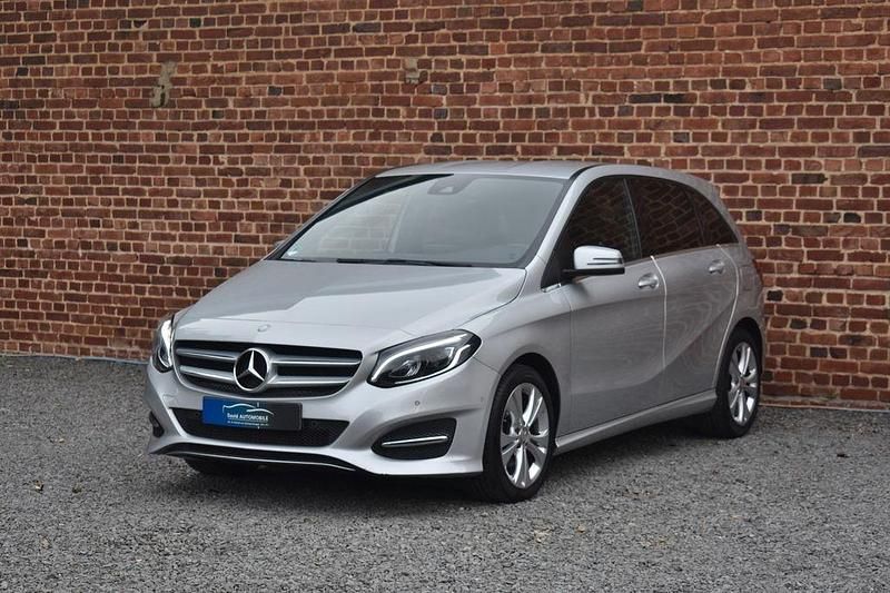 Silber Gebraucht 2014 Mercedes B200 Van / Kleinbus | 13.490 € (Fairer Preis) - Bild 1/4