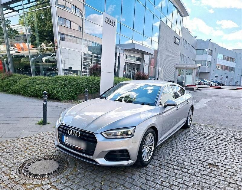 Silber Gebraucht 2019 Audi A5 Ambiente Coupé | 21.900 € (Superpreis) - Bild 1/4