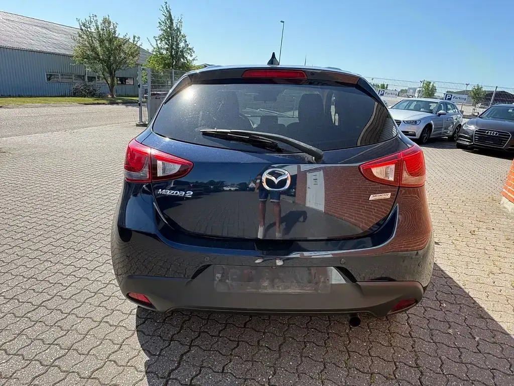 Gebraucht Mazda 2 Exclusive-Line 90 PS (66 kW) 2017 Blau Limousine