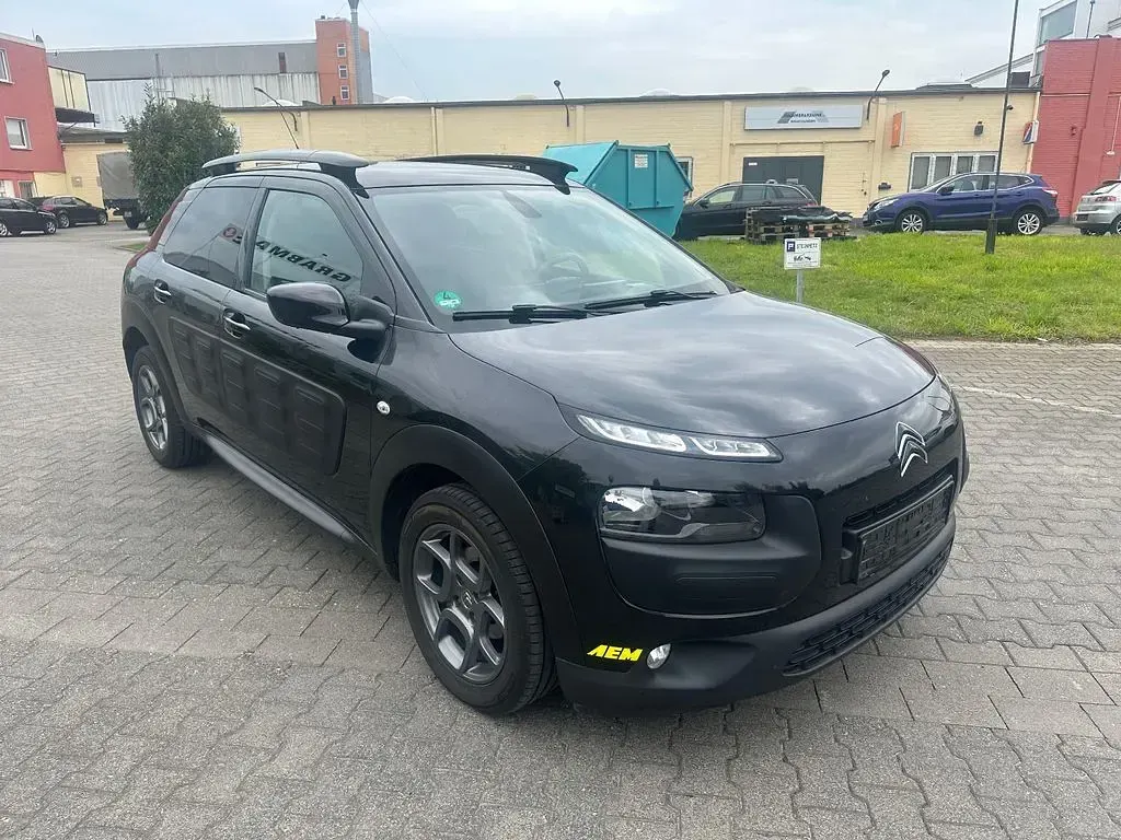 Gebraucht Citroën C4 Cactus Shine 99 PS (72 kW) 2015 Schwarz Kleinwagen