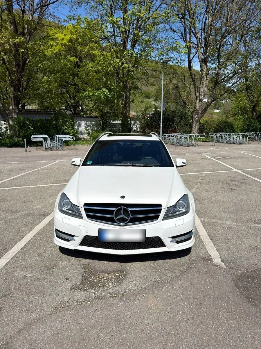 Gebraucht Mercedes C300 231 PS (169 kW) 2012 Weiß Kombi