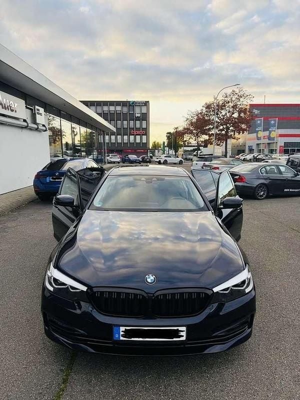 Blau Gebraucht 2018 BMW 530 Sport Line Limousine | 28.500 € (Guter Preis) - Bild 1/4