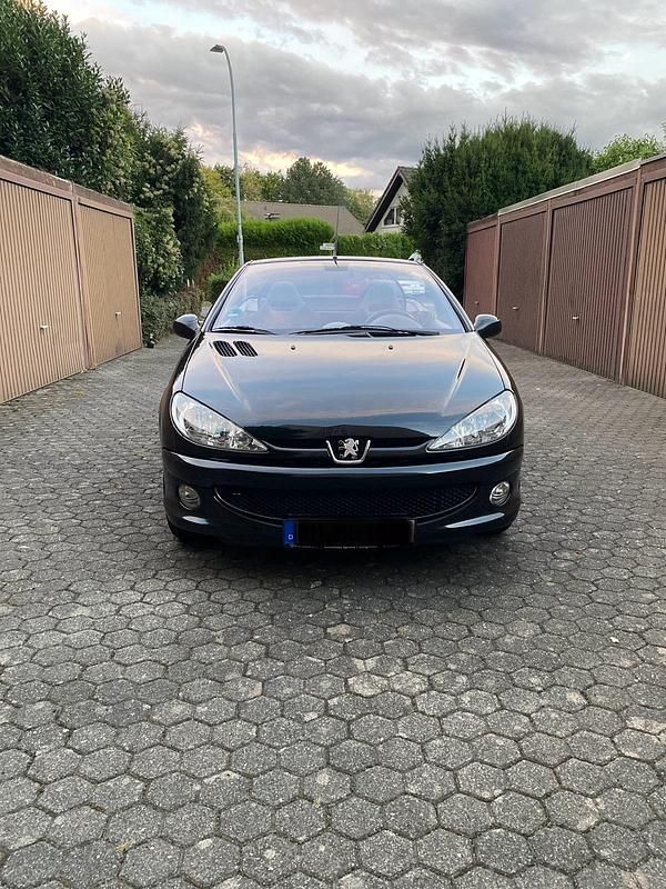 Schwarz Gebraucht 2005 Peugeot 206 CC Cabrio | 3.350 € (Teuer) - Bild 1/4