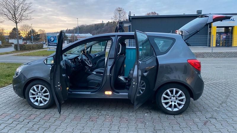 Gebraucht Opel Meriva 140 PS (102 kW) 2011 Grau Van / Kleinbus