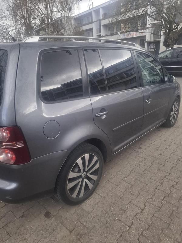 Gebraucht VW Touran 140 PS (102 kW) 2006 Grau Van / Kleinbus