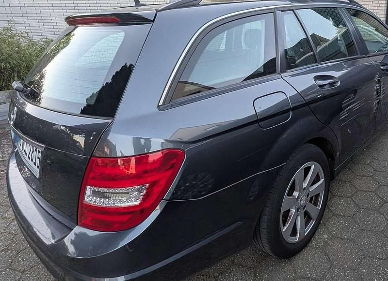 Gebraucht Mercedes C180 Elegance 120 PS (88 kW) 2012 Kombi