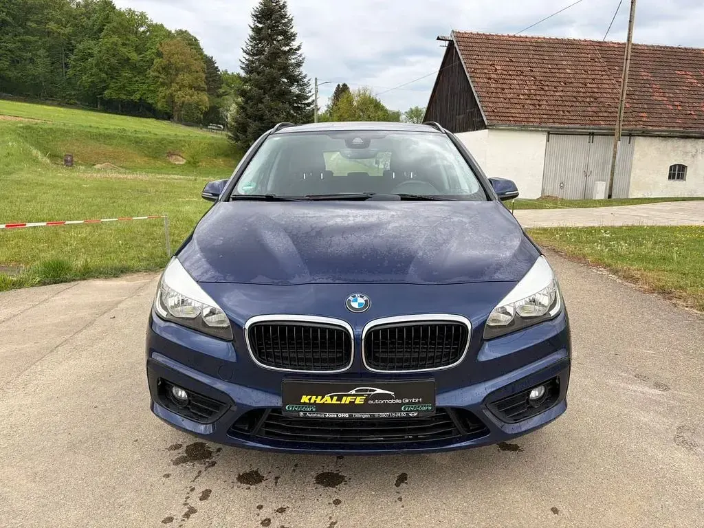 Gebraucht BMW 214 Active Tourer Basis 95 PS (69 kW) 2015 Blau Van / Kleinbus