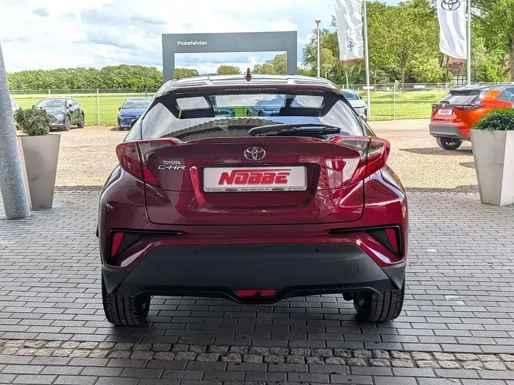 Gebraucht Toyota C-HR Team 116 PS (85 kW) 2018 Red metallic SUV