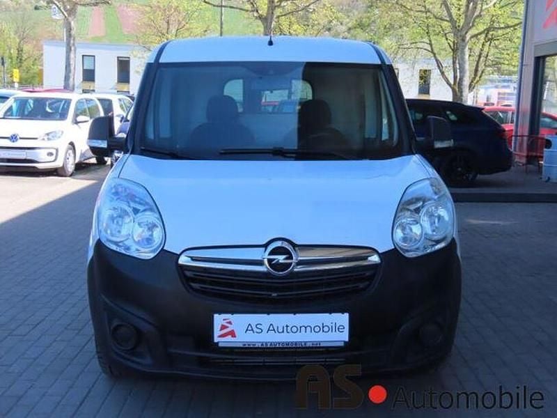 Usado Opel Combo 105 HP (77 kW) 2014 Branco Monovolume