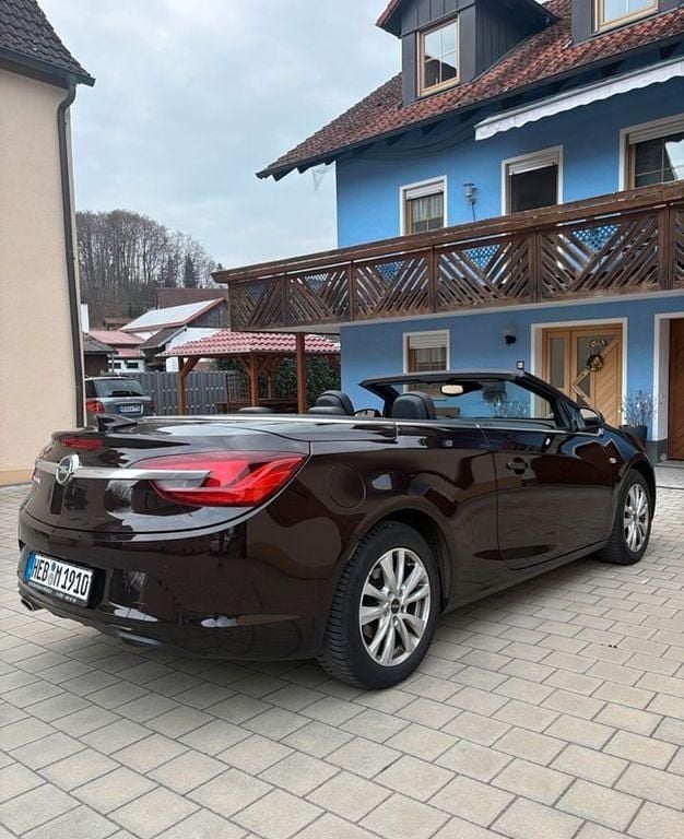 Gebraucht Opel Cascada Innovation 120 PS (88 kW) 2017 Braun Cabrio