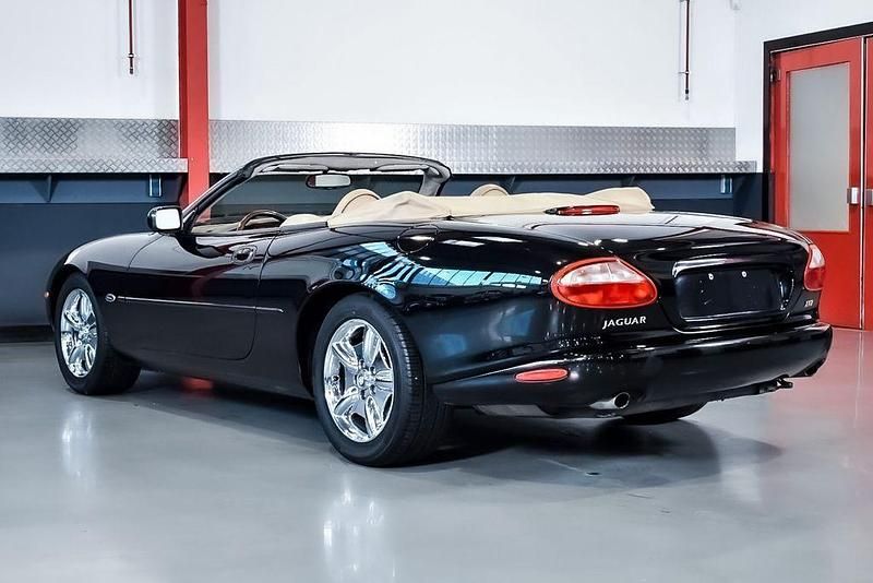 Gebraucht Jaguar XK8 284 PS (208 kW) 1999 Schwarz Cabrio
