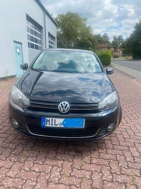 Schwarz Gebraucht 2011 VW Golf VI Style Limousine | 7.200 € (Teuer) - Bild 1/4