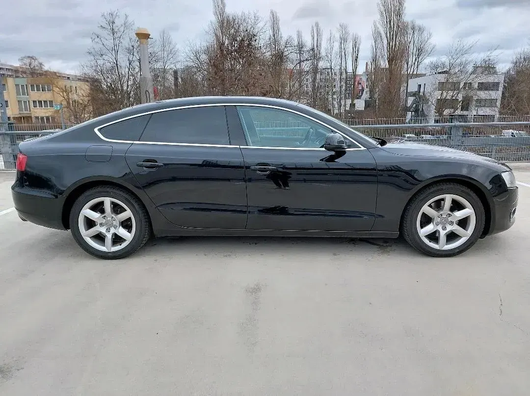 Gebraucht Audi A5 Sportback 179 PS (131 kW) 2010 Schwarz Kleinwagen
