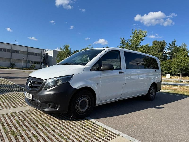 Weiß Gebraucht 2022 Mercedes Vito Van | 28.000 € (Superpreis) - Bild 1/4