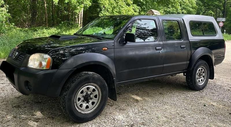 Schwarz Gebraucht 2011 Nissan Navara Abholung | 7.999 € (Guter Preis) - Bild 1/4