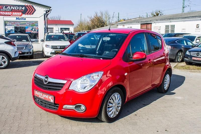 Gebraucht Opel Agila 65 PS (47 kW) 2011 Rot Kleinwagen