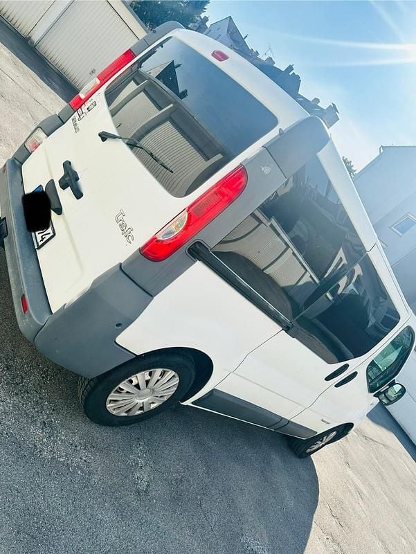 Weiß Gebraucht 2010 Renault Trafic Van | 6.650 € (Superpreis) - Bild 1/4