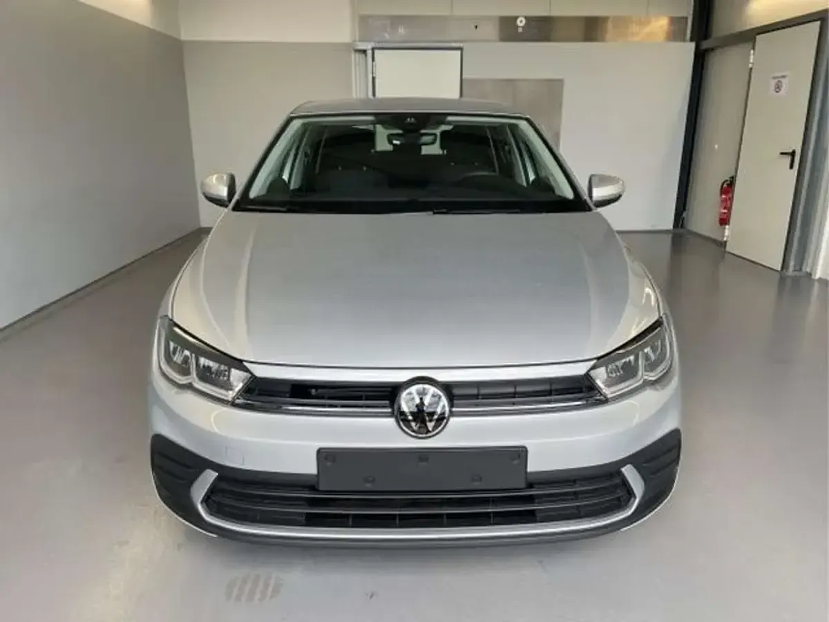 Neu VW Polo 80 PS (58 kW) 2026 [8e8e] reflexsilber metallic Kleinwagen