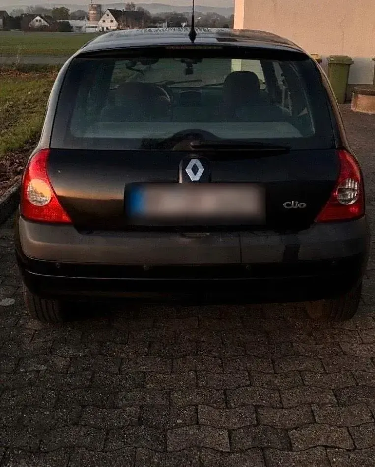 Gebraucht Renault Clio 75 PS (55 kW) 2005 Schwarz Kleinwagen