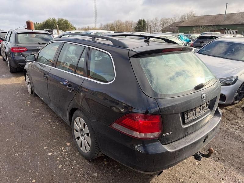 Gebraucht VW Golf VI Comfortline 105 PS (77 kW) 2012 Schwarz Kleinwagen