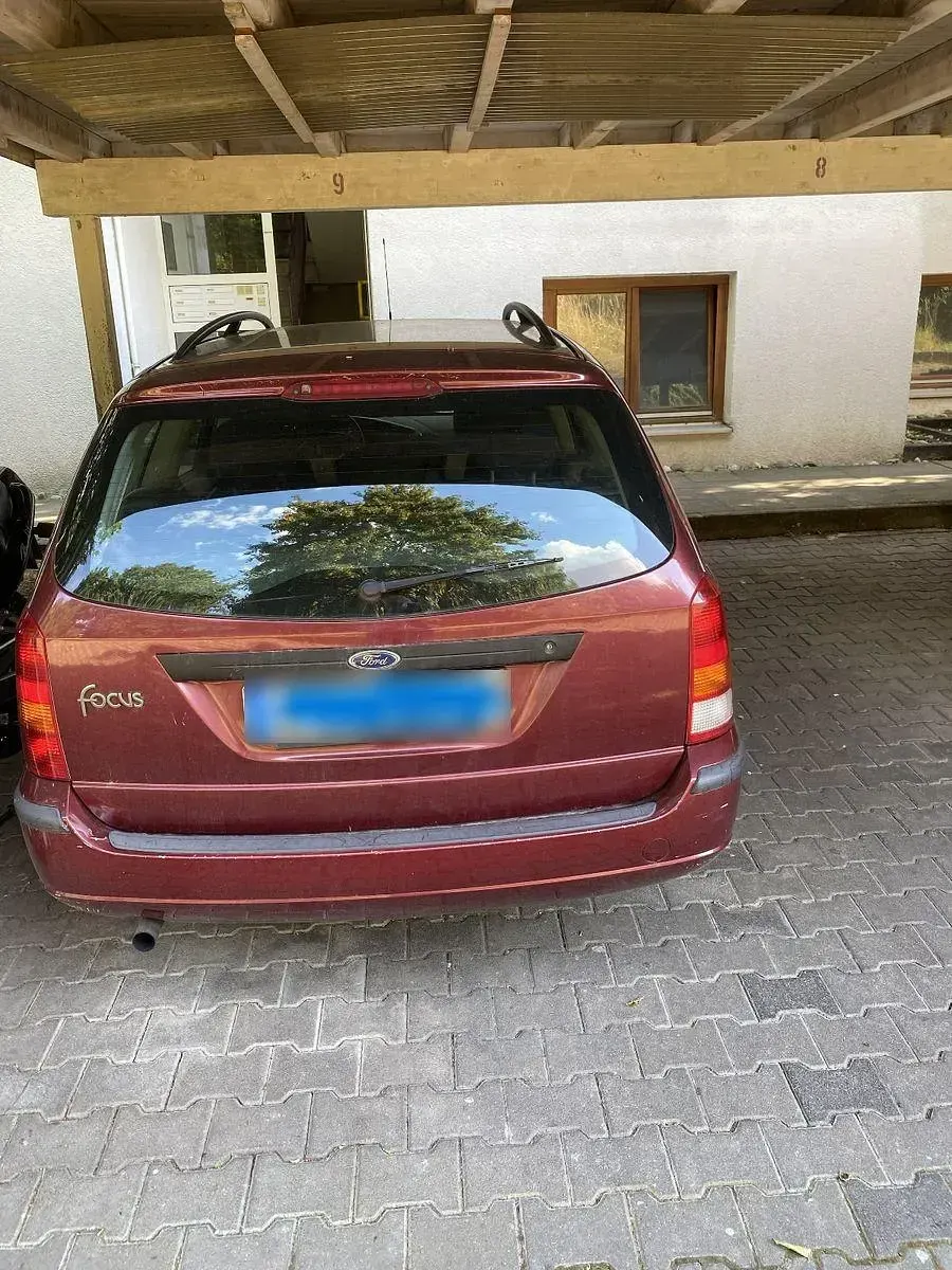 Gebraucht Ford Focus Viva 101 PS (74 kW) 2004 Rot Kombi