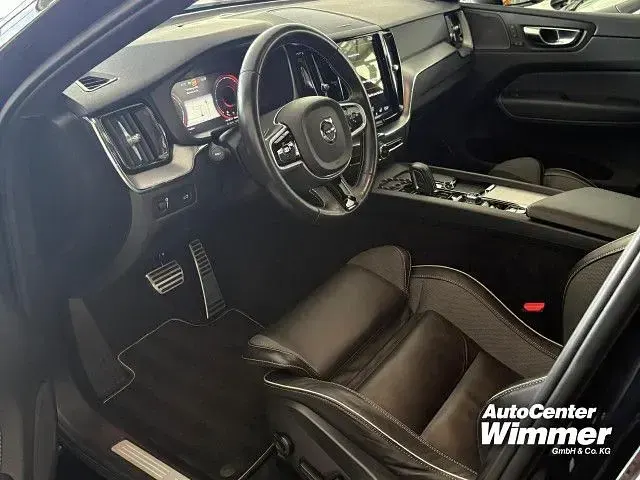 Gebraucht Volvo XC60 Plus 197 PS (144 kW) 2021 SUV