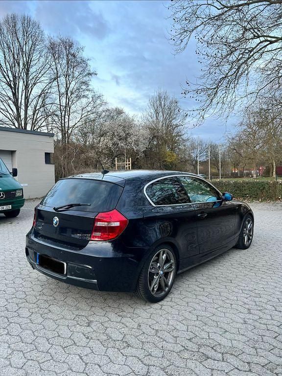 Gebraucht BMW 120 Performance 177 PS (130 kW) 2007 Schwarz Kleinwagen