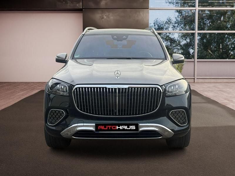 Gebraucht Mercedes GLS600 Maybach 557 PS (409 kW) 2024 Grün SUV