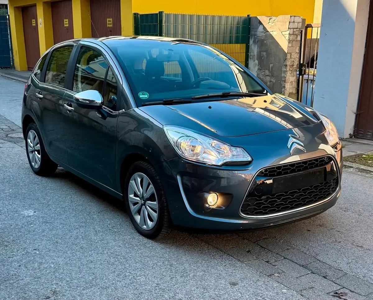 Used Citroën C3 70 HP (51 kW) 2012 Grey Hatchback