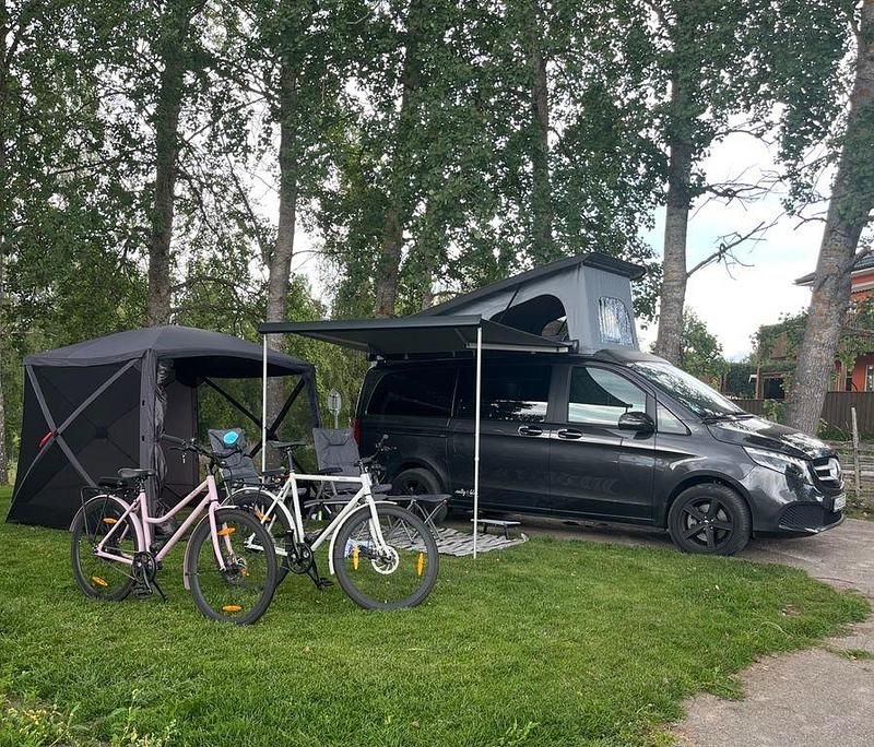 Gebraucht Mercedes V300 Premium 237 PS (174 kW) 2025 Grau Van / Kleinbus