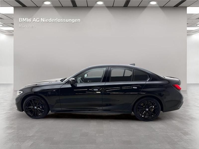 Gebraucht BMW 330e M Sport 292 PS (214 kW) 2019 Schwarz Limousine
