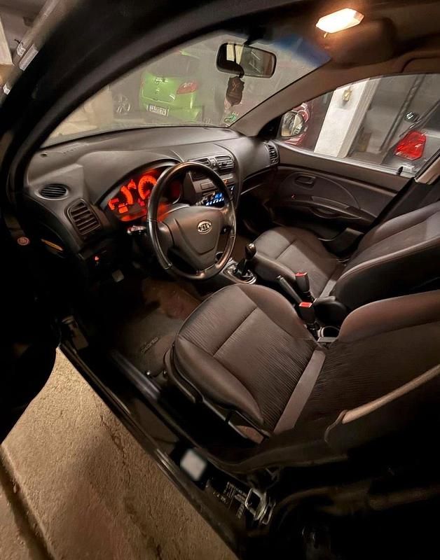 Gebraucht Kia Picanto 65 PS (47 kW) 2008 Schwarz Kleinwagen