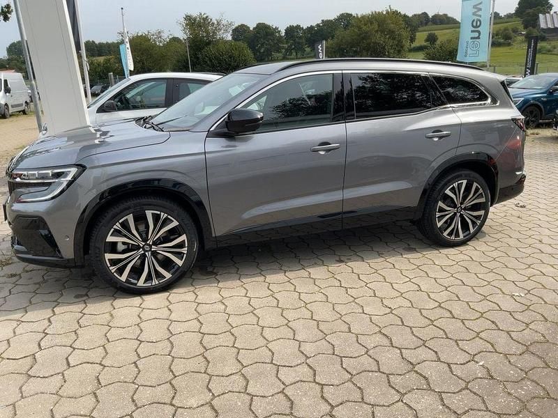 Gebraucht Renault Espace Iconic 131 PS (96 kW) 2025 Grau SUV