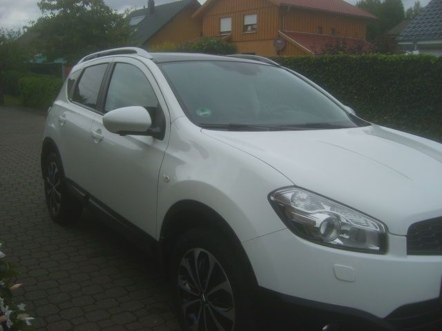 Gebraucht Nissan Qashqai I-Way 192 PS (141 kW) 2012 Weiß SUV