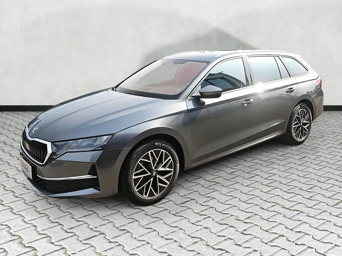 Neu Skoda Octavia Selection 150 PS (110 kW) 2026 Graphitegrau metallic Kombi