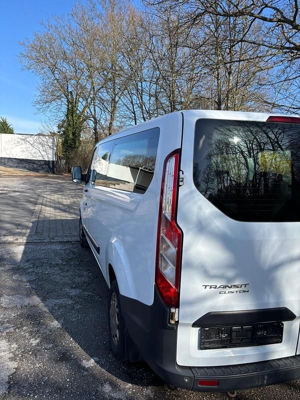 Gebraucht Ford Transit Custom 105 PS (77 kW) 2017 Weiß Van / Kleinbus