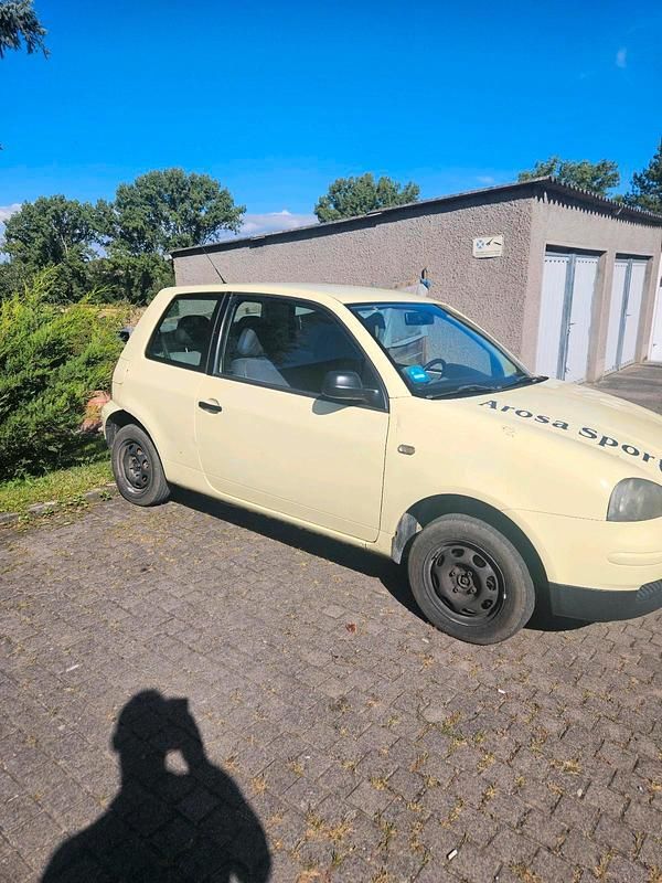 Gelb Gebraucht 2001 Seat Arosa Stella Kleinwagen | 750 € - Bild 1/4