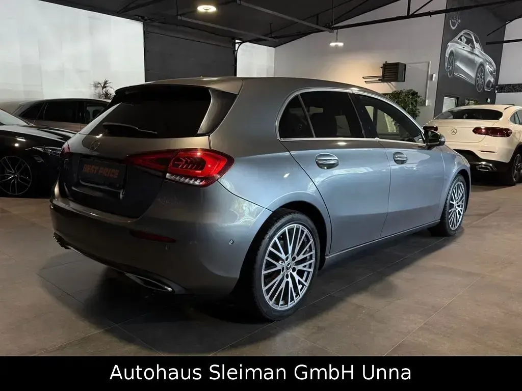 Gebraucht Mercedes A200 163 PS (119 kW) 2020 Grau metallic Limousine