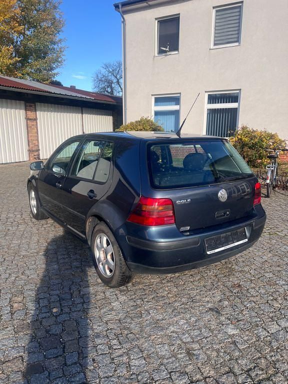 Gebraucht 2000 VW Golf IV Limousine | 799 € (Guter Preis) - Bild 1/4