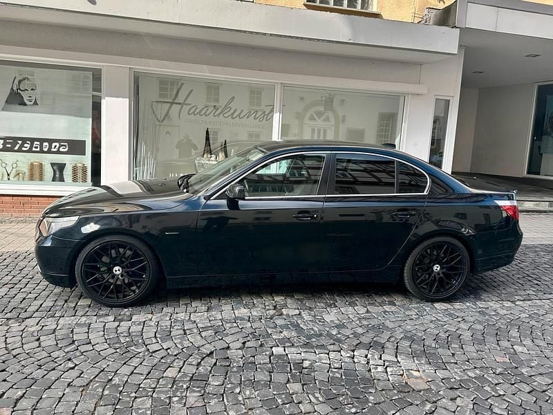 Gebraucht BMW 530 256 PS (188 kW) 2005 Schwarz Limousine