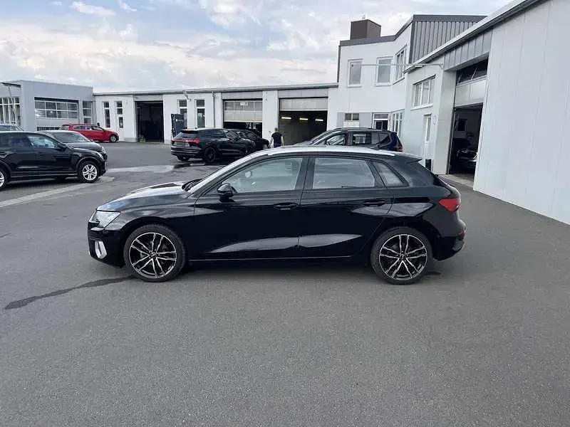 Gebraucht Audi A3 Advanced 150 PS (110 kW) 2022 Schwarz Limousine