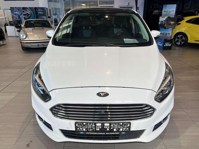 Gebraucht Ford S-MAX Titanium 239 PS (175 kW) 2016 Frostweiß Van / Kleinbus