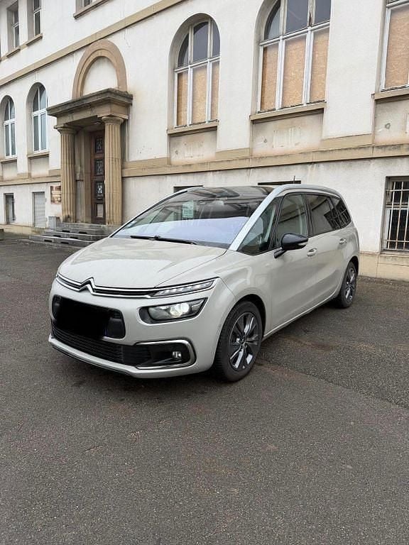 Gebraucht Citroën C4 SpaceTourer Shine 131 PS (96 kW) 2022 Grau Van / Kleinbus