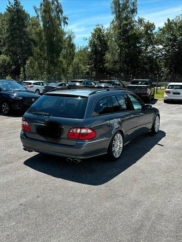 Gebraucht Mercedes E500 306 PS (225 kW) 2005 Grau Kombi