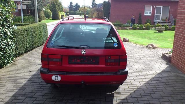 Gebraucht VW Passat 90 PS (66 kW) 1995 Rot Kombi