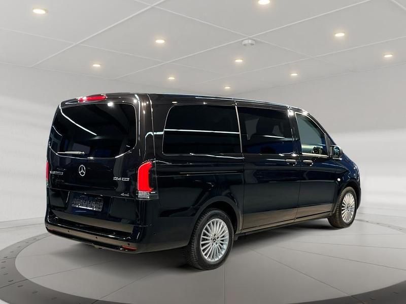 Gebraucht Mercedes Vito 237 PS (174 kW) 2025 Schwarz Van