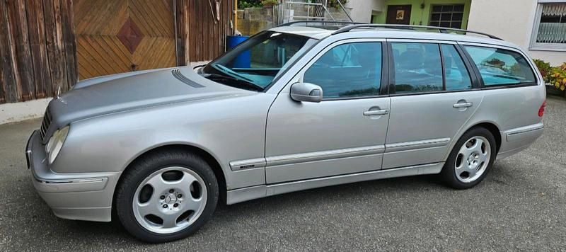 Gebraucht Mercedes E430 279 PS (205 kW) 2001 Silber Limousine