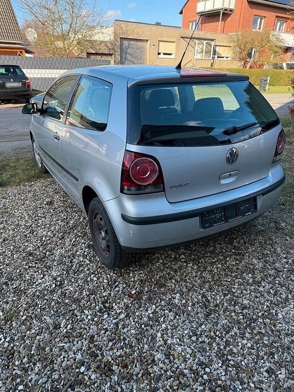 Gebraucht VW Polo 60 PS (44 kW) 2006 Silber Kleinwagen