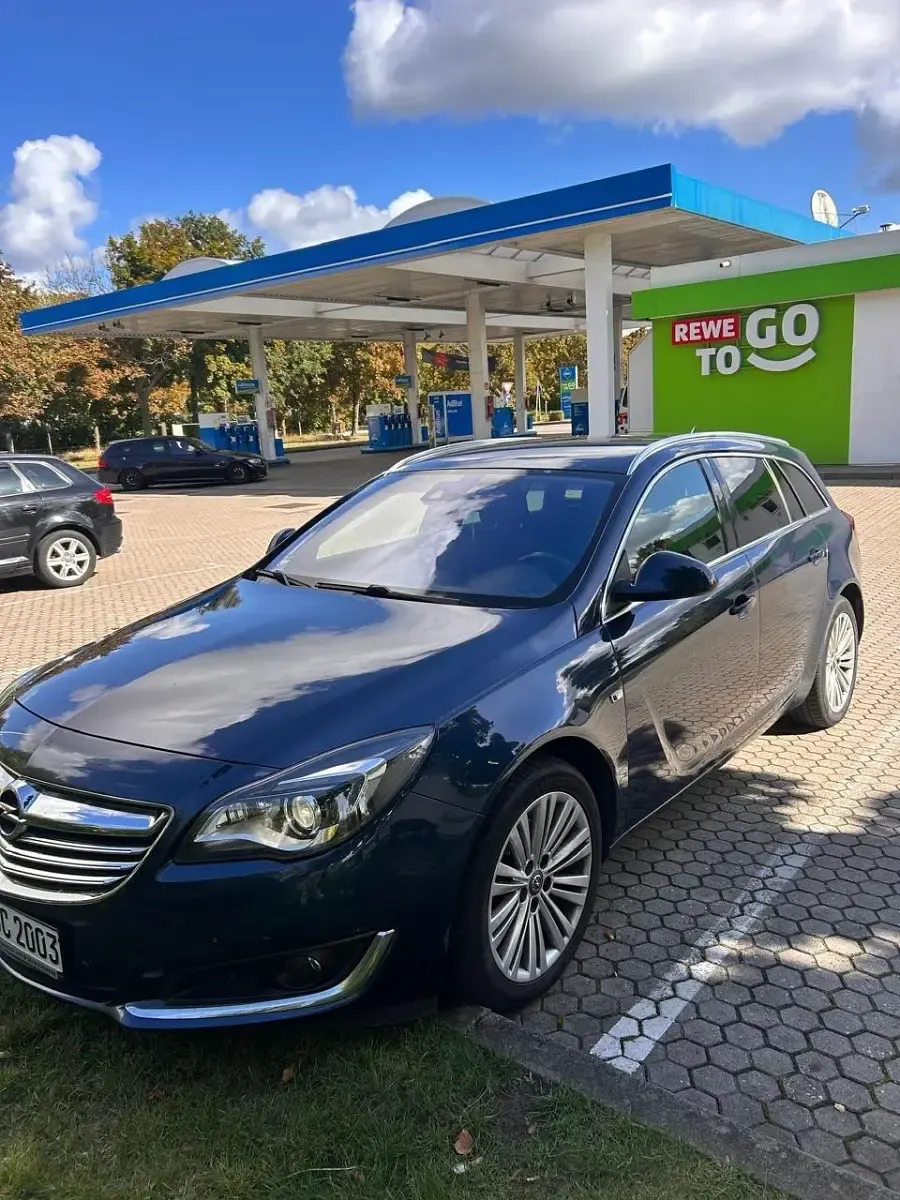 Gebraucht Opel Insignia 197 PS (144 kW) 2014 Blau Kombi