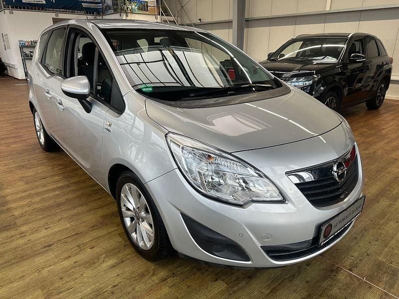 Silber Gebraucht 2013 Opel Meriva Active Van / Kleinbus | 7.950 € (Fairer Preis) - Bild 1/4